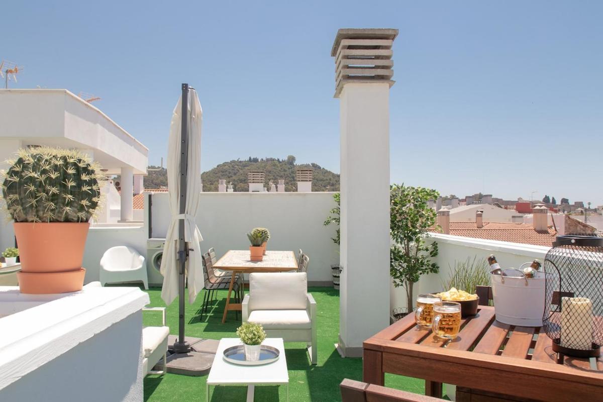C56 - Studio With Amazing Terrace In The Centre Малага Екстериор снимка