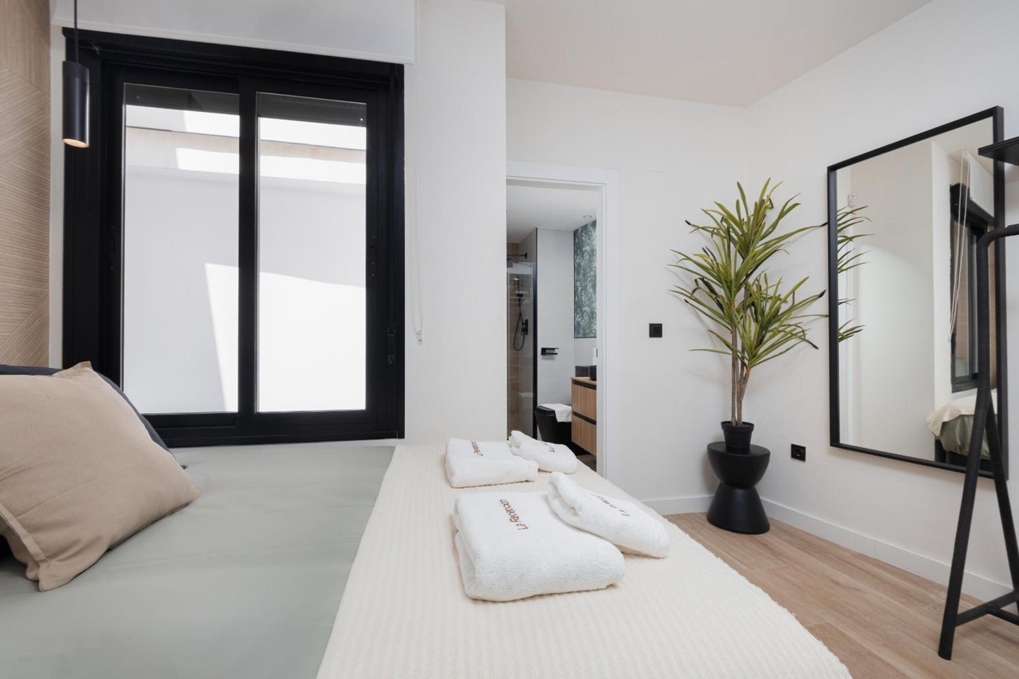 C56 - Studio With Amazing Terrace In The Centre Малага Екстериор снимка