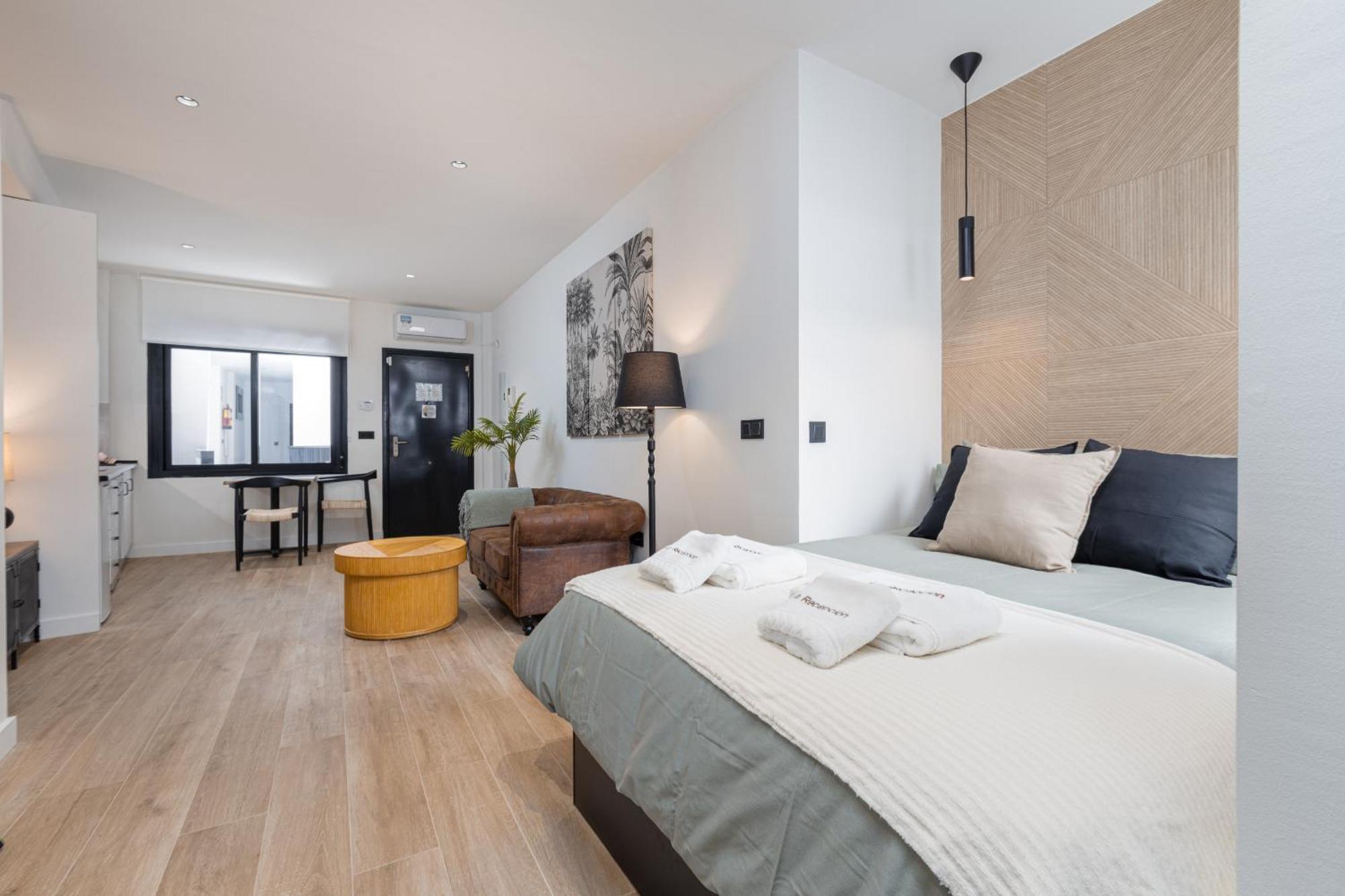 C56 - Studio With Amazing Terrace In The Centre Малага Екстериор снимка